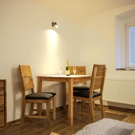 Apartmánek mezi kopci Apartamento Jáchymov Exterior foto
