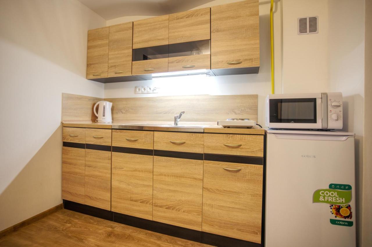 Apartmánek mezi kopci Apartamento Jáchymov Exterior foto