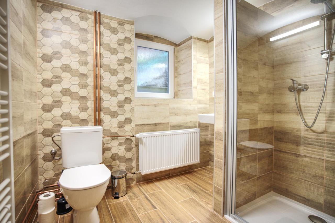 Apartmánek mezi kopci Apartamento Jáchymov Exterior foto